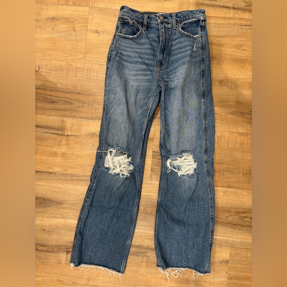 Abercrombie & Fitch The 90’s Relaxed Jean Ultra High Rise